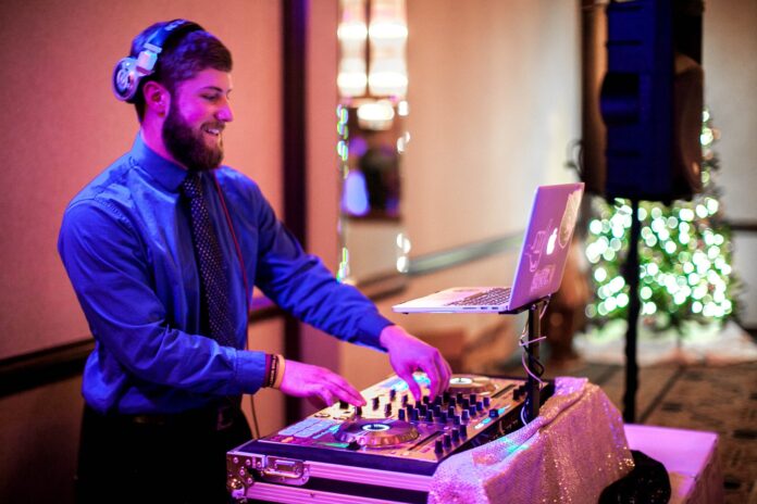 Hire DJ for corporate event